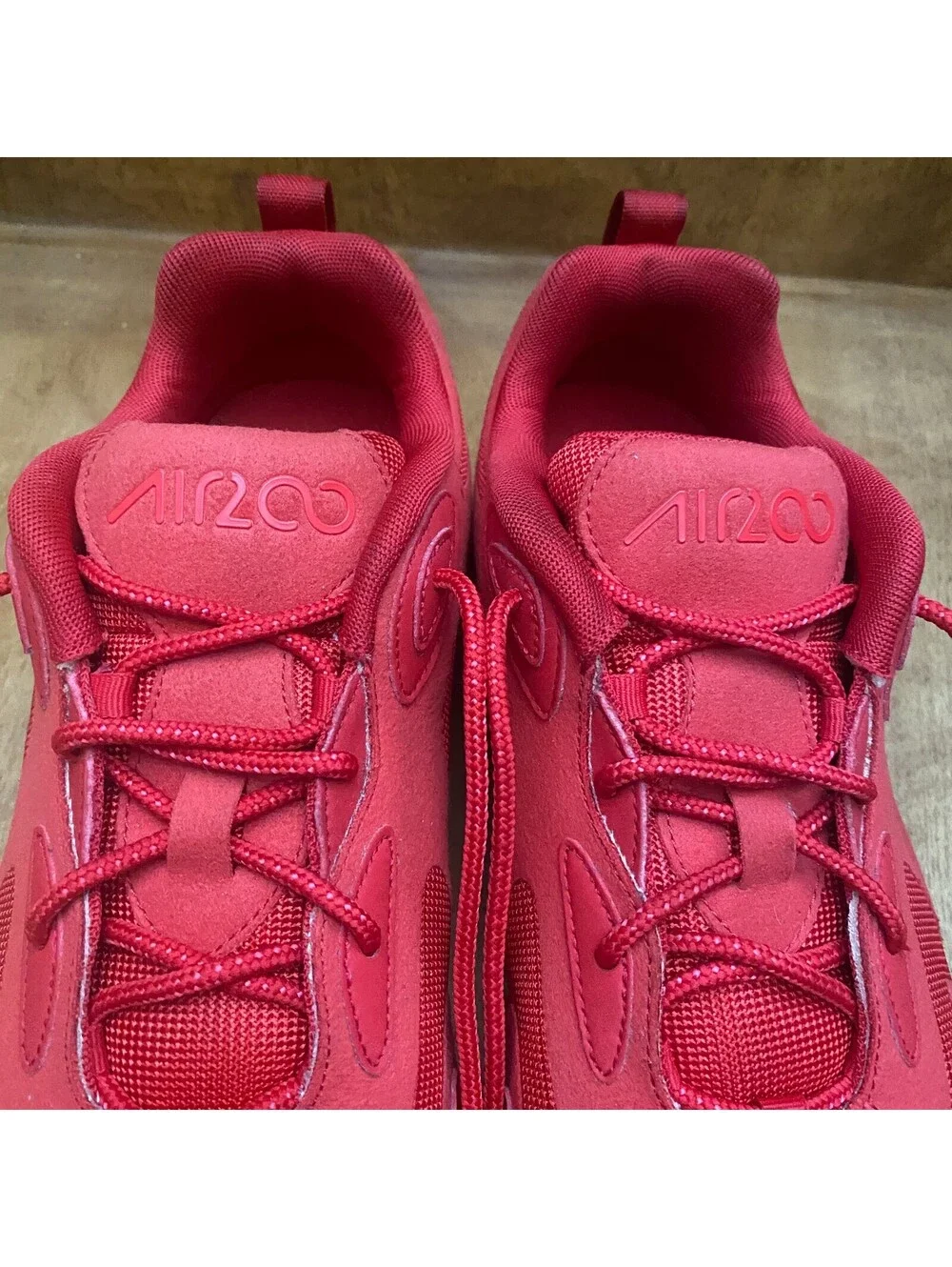 Nike Air Max 200 Shoes Mens Size 9 University Red Athletic Sneakers CU4878-600